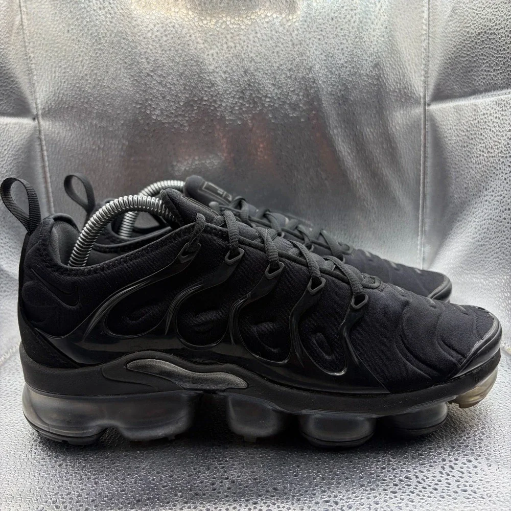 Size 10 Nike Air VaporMax Plus SE Black Womens‎ Lace Up Running Shoes DH1063-001